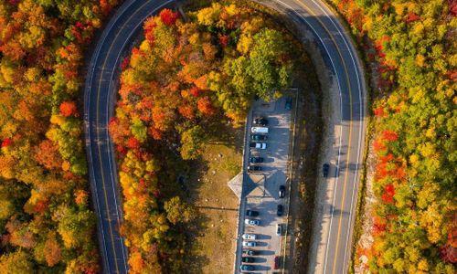 11 Unique Places to Peep Fall Foliage in New England Right Now thumbnail