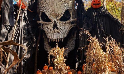 The 17 Best Haunted Houses Near Boston thumbnail