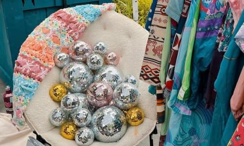 Vintage Pop-Up at Tiny Vinyl Shop thumbnail