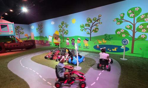 PEPPA PIG x CAMP thumbnail