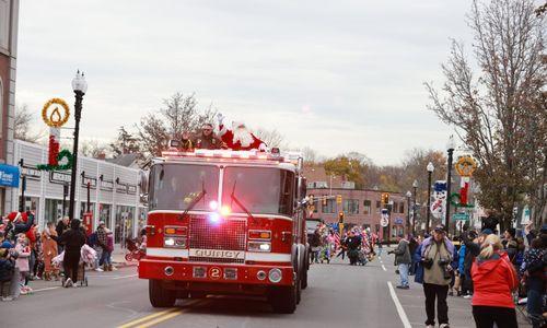 The 72nd Annual Quincy Christmas Parade thumbnail
