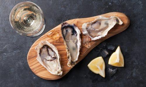 $1 Oysters in Downtown Boston thumbnail