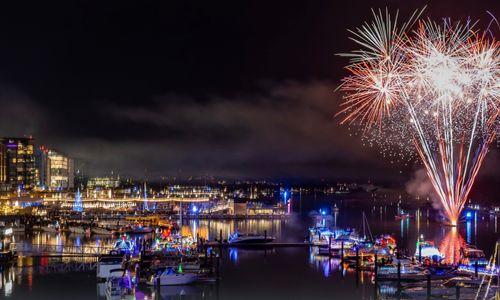 Holiday Boat Parade & Party at The Wharf thumbnail