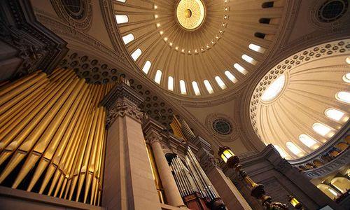 Pipes on the Plaza Organ Concert Series thumbnail