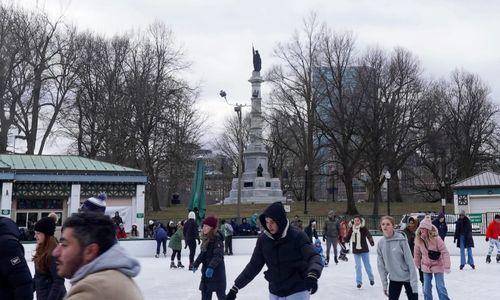 Skating At Lunch: FREE ice skating at the Frog Pond thumbnail
