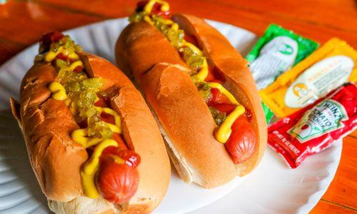 Silhouette Lounge Does Free Hot Dogs on St. Patrick’s Day Because… Why Not? thumbnail