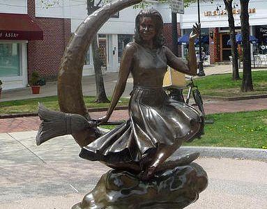 Hocus Pocus Movies & More Tour thumbnail