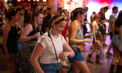 Live Band Line Dancing at Loretta's thumbnail