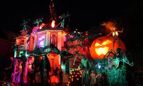 East Boston's Famous Haunted House 'Nightmare on Moore Street' Returns for Halloween 2026 thumbnail
